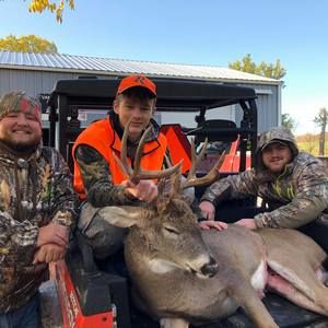 Meet your Posher, Levi